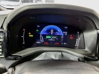 2025 Toyota Camry SE — photo 18