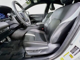 2025 Toyota Camry SE — photo 12