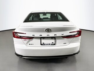 2025 Toyota Camry SE — photo 4
