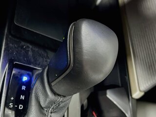 2025 Toyota Camry SE — photo 21