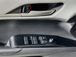 2025 Toyota Camry SE — photo 14
