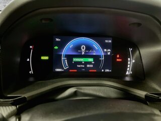 2025 Toyota Camry SE — photo 18