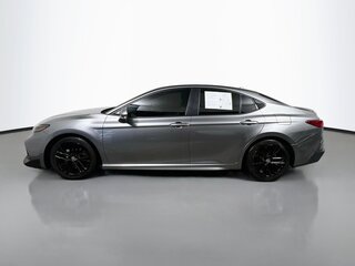 2025 Toyota Camry SE — photo 6