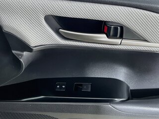 2025 Toyota Camry SE — photo 29
