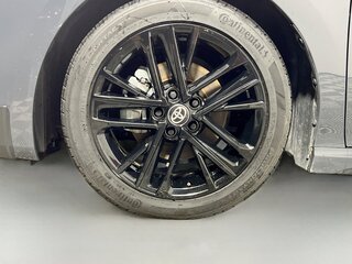 2025 Toyota Camry SE — photo 11