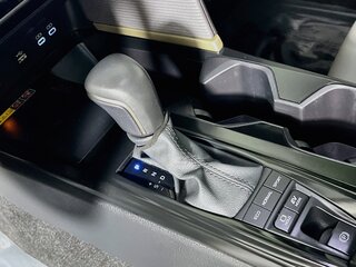 2025 Toyota Camry SE — photo 21