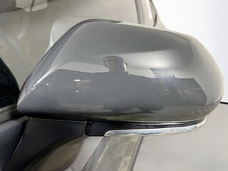 2025 Toyota Camry SE — photo 10