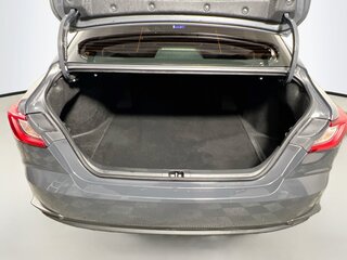 2025 Toyota Camry SE — photo 31