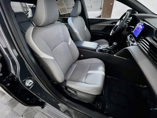 2025 Toyota Camry SE — photo 28