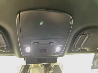 2025 Toyota Camry SE — photo 18
