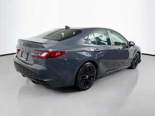2026 Toyota Camry SE — photo 3