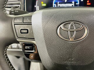 2026 Toyota Camry SE — photo 16
