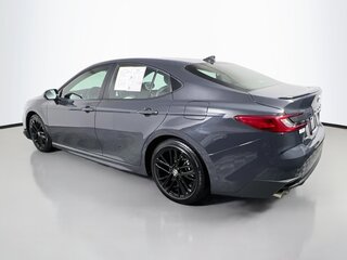 2026 Toyota Camry SE — photo 5