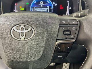 2026 Toyota Camry SE — photo 17
