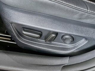 2026 Toyota Camry SE — photo 13