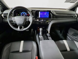 2025 Toyota Camry SE — photo 27