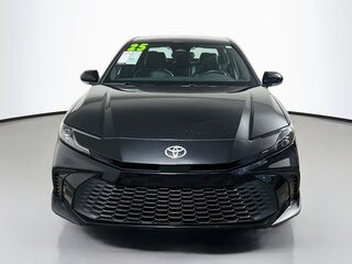 2025 Toyota Camry SE — photo 8