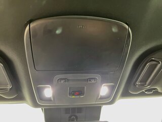 2025 Toyota Camry SE — photo 18