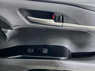 2025 Toyota Camry SE — photo 29