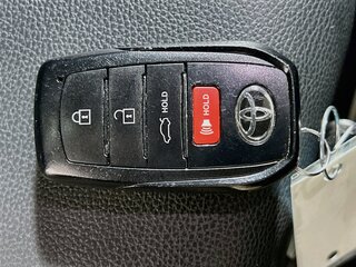 2025 Toyota Camry SE — photo 33
