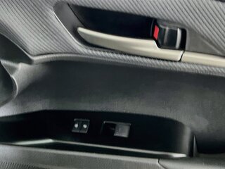 2025 Toyota Camry SE — photo 29
