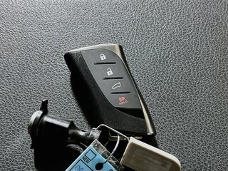 2025 Toyota Camry SE — photo 33