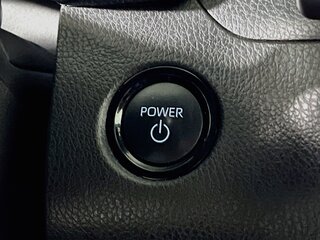 2025 Toyota Camry SE — photo 20