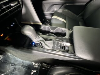 2025 Toyota Camry SE — photo 22