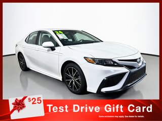 2024 Toyota Camry SE — photo 1