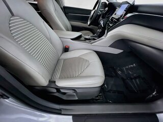 2024 Toyota Camry SE — photo 27