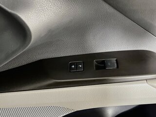 2024 Toyota Camry SE — photo 28