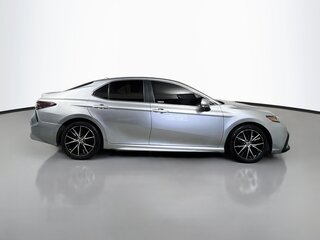 2024 Toyota Camry SE — photo 2