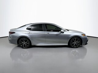 2024 Toyota Camry SE — photo 2