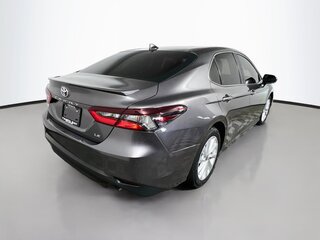 2024 Toyota Camry LE — photo 3