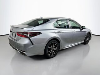 2024 Toyota Camry SE — photo 3