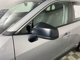 2025 Toyota Rav4 LE — photo 10