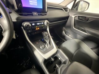 2025 Toyota Rav4 LE — photo 21