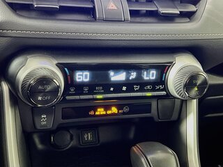 2025 Toyota Rav4 LE — photo 22