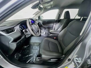 2025 Toyota Rav4 LE — photo 12