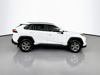 2024 Toyota Rav4 XLE — photo 2
