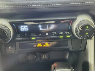 2024 Toyota Rav4 XLE — photo 23