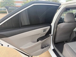 2016 Toyota Camry LE — photo 19