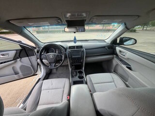 2016 Toyota Camry LE — photo 22