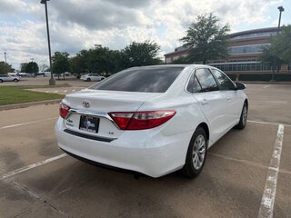 2016 Toyota Camry LE — photo 6