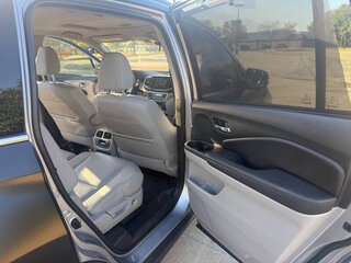 2022 Honda Pilot SE — photo 22