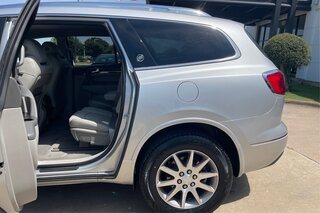 2016 Buick Enclave Leather — photo 10