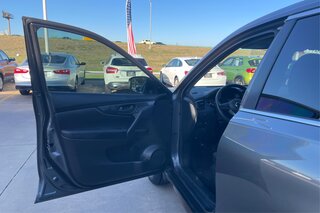 2020 Nissan Rogue S — photo 21