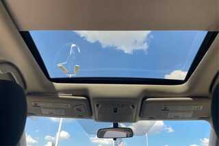 2017 Nissan Rogue SV — photo 24
