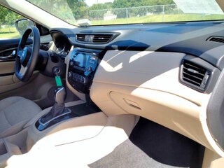 2017 Nissan Rogue S — photo 20