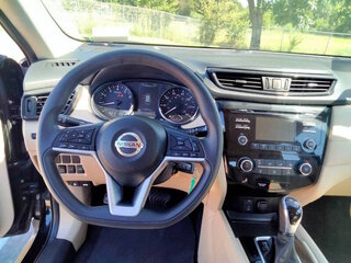 2017 Nissan Rogue S — photo 15